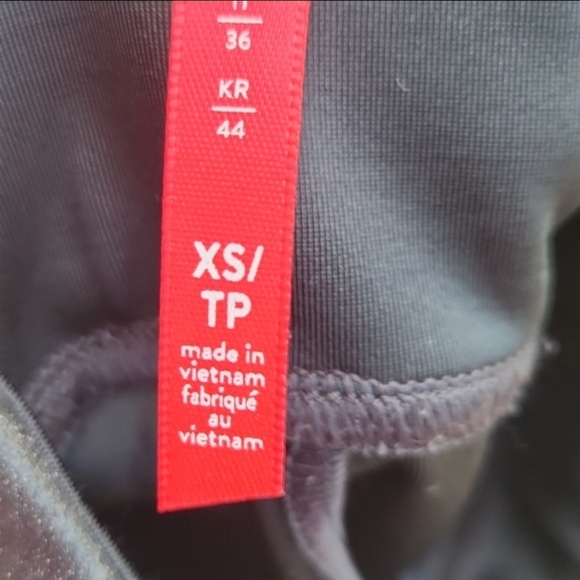 ❤️ NWT! SPANX MOTO FAUX LEATHER HIGH RISE SHAPEWEAR LEGGINGS, XS - Picture 6 of 13